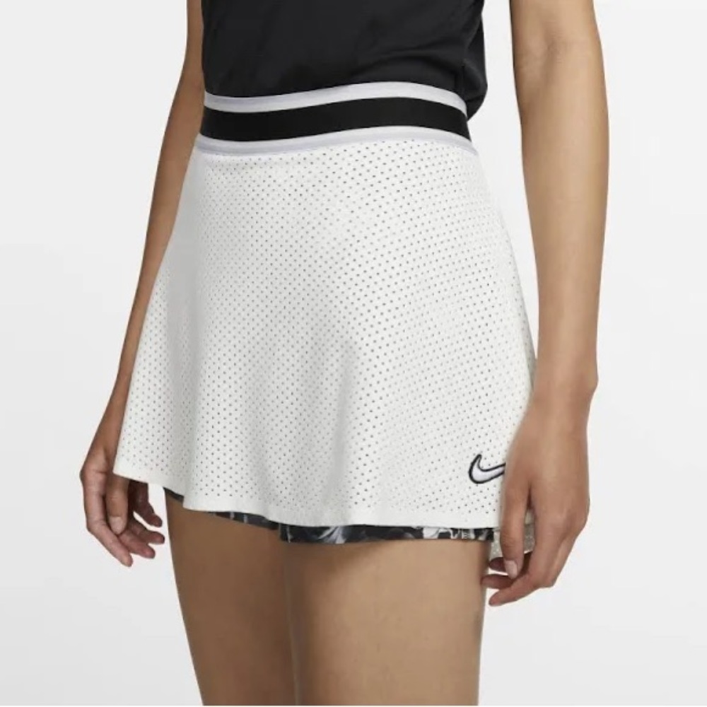 Nike Dri-FIT Mesh Tennis Skirt with Inner Shorts – Size Small